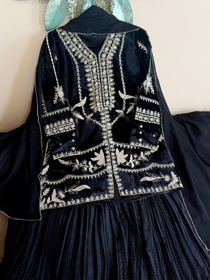 EMBROIDERED VELVET SHARARA SET SFSH02