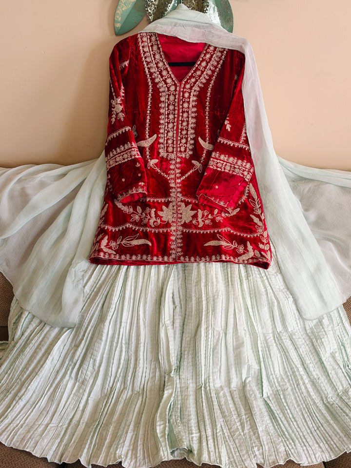 EMBROIDERED VELVET SHARARA SET SFSH03