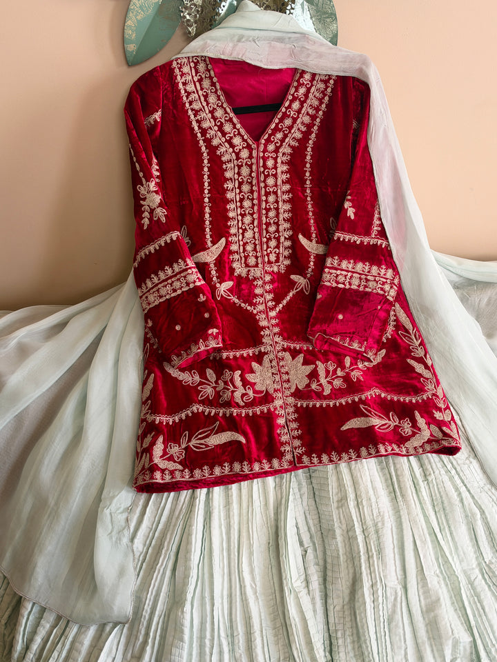 EMBROIDERED VELVET SHARARA SET SFSH03