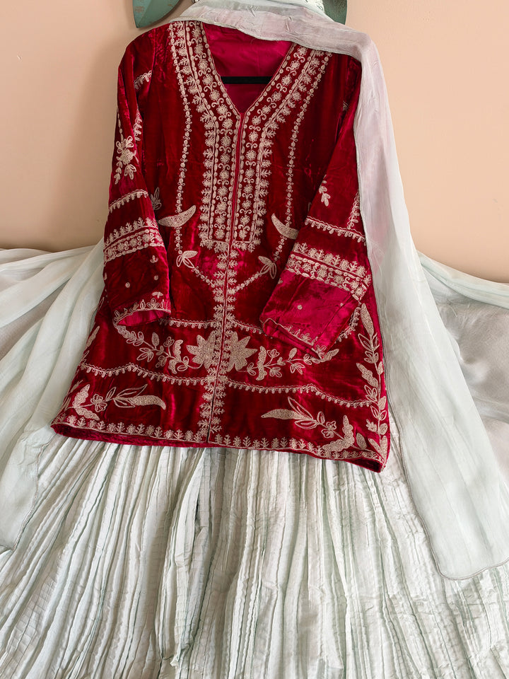 EMBROIDERED VELVET SHARARA SET SFSH03