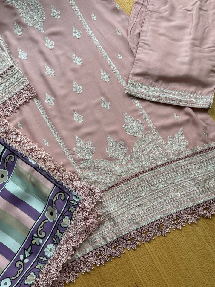 EMBROIDERED LINEN SUIT WITH WOOLEN SHAWL SFLN01