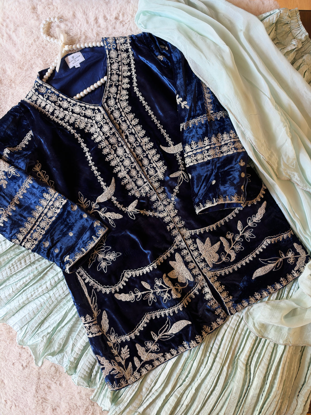 EMBROIDERED VELVET SHARARA SET SFSH01