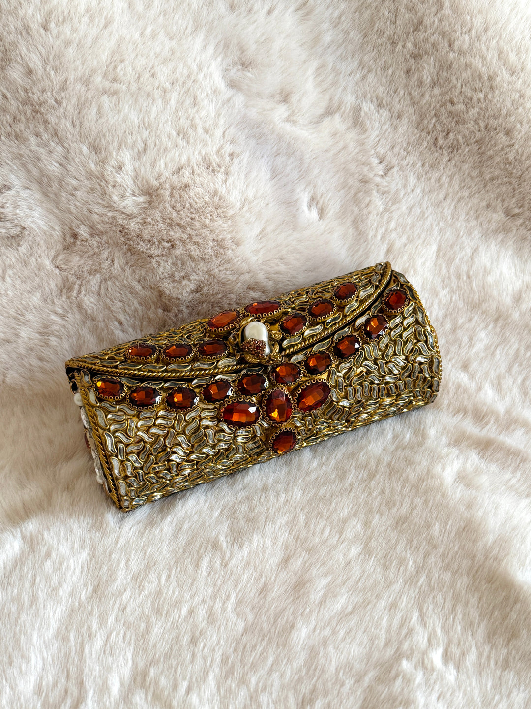 DHOLKI KUNDAN CLUTCH TARA