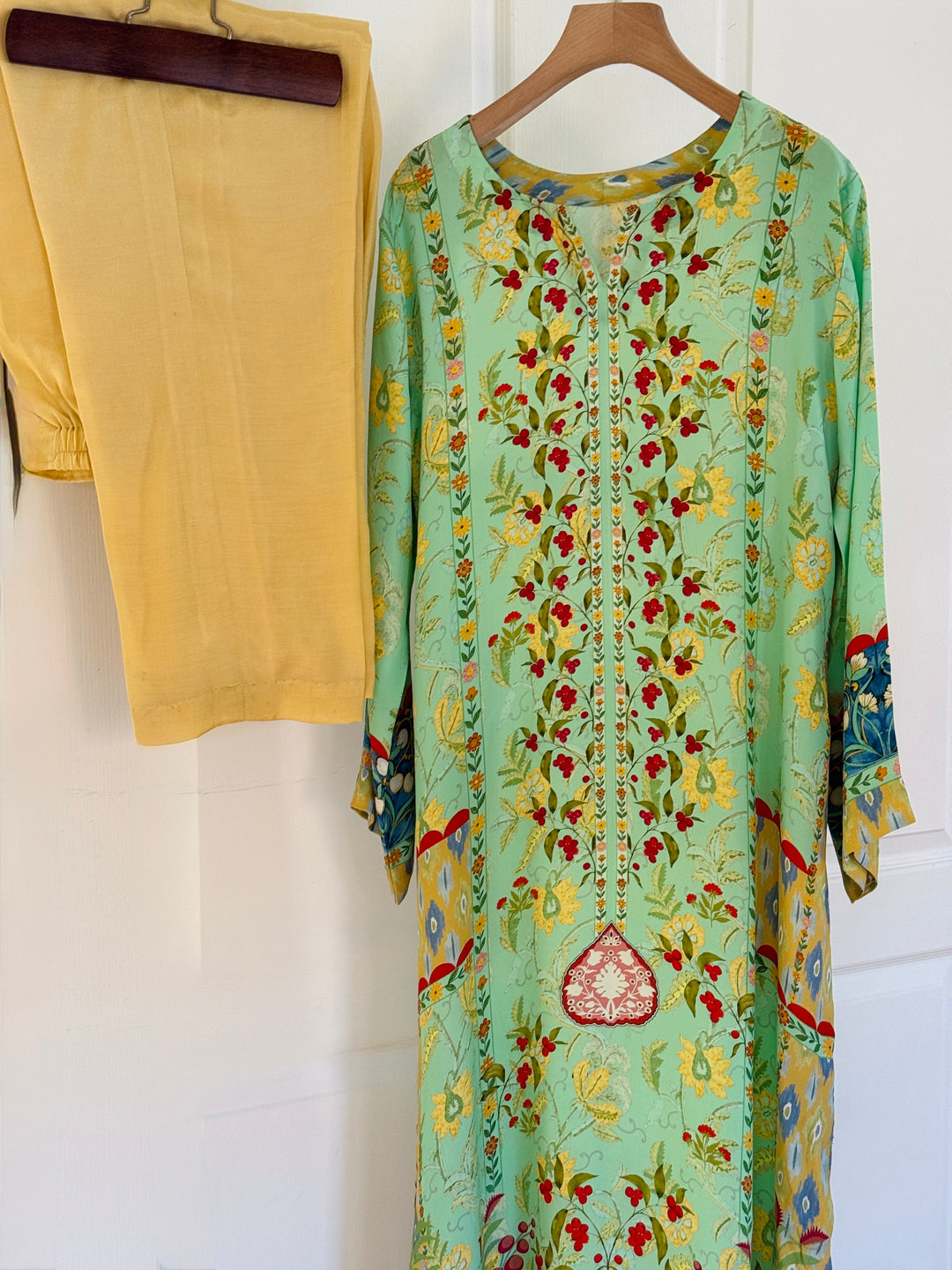 PURE CREPE SILK FUSION KAFTAN SFKF13