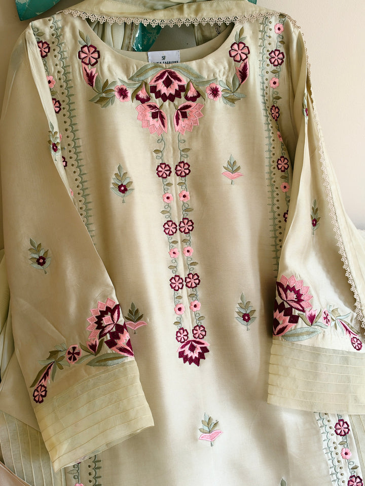 PURE SHEESHA SILK CUSTOM PARTYWEAR SCSF05