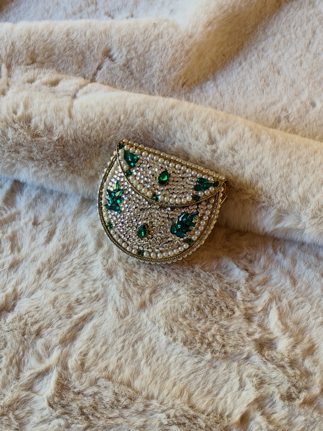 KUNDAN  CLUTCH SUNEHRI