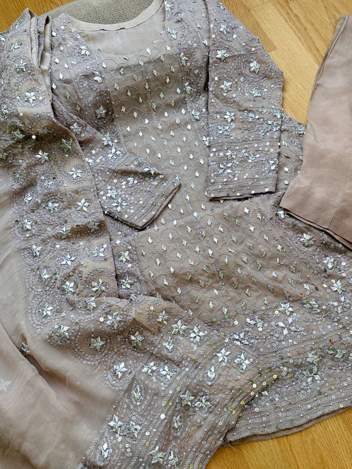 CHIKANKARI  MUKESH HEAVY FROCK CHSF06