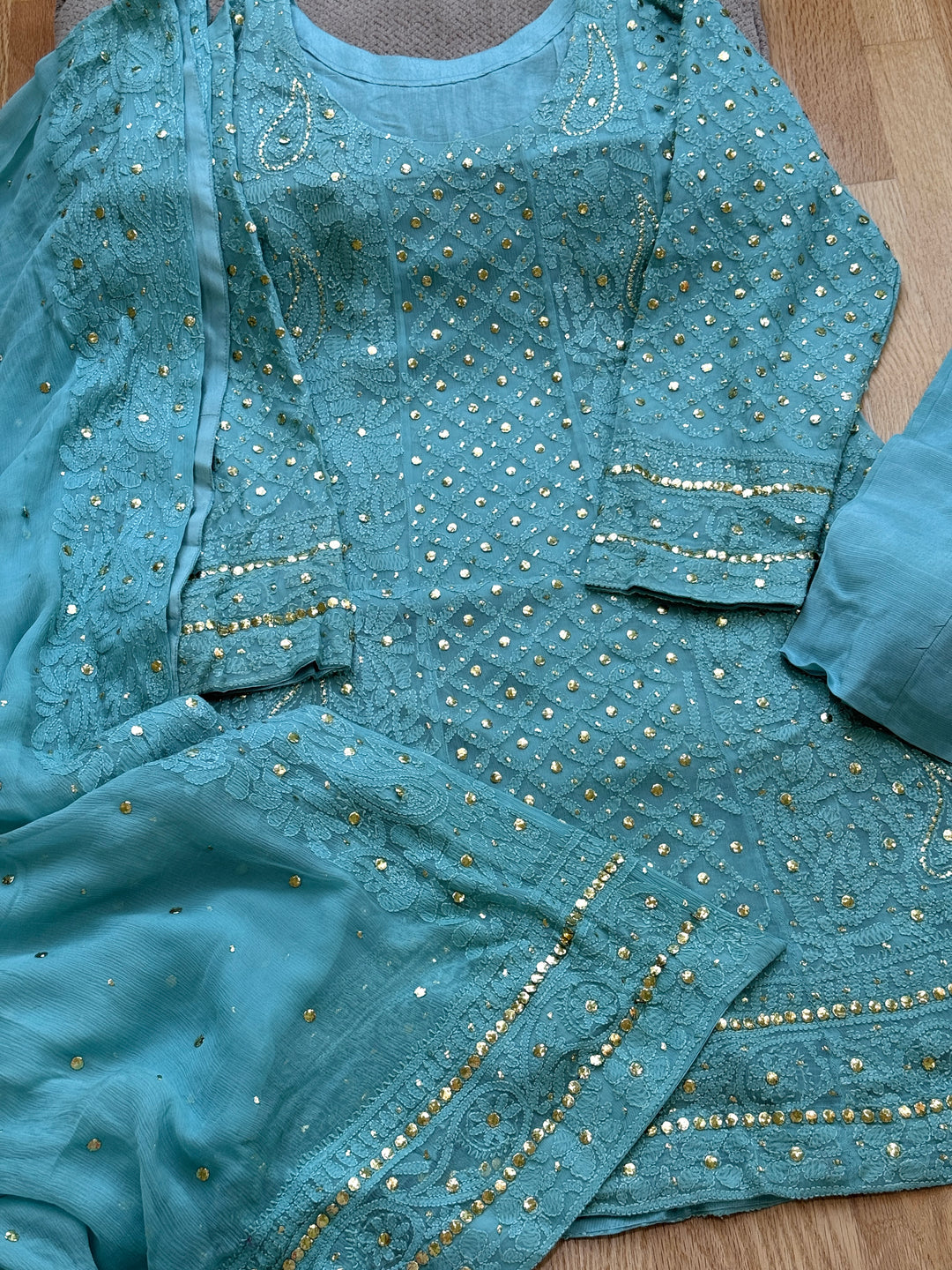 CHIKANKARI  MUKESH HEAVY FROCK CHSF05