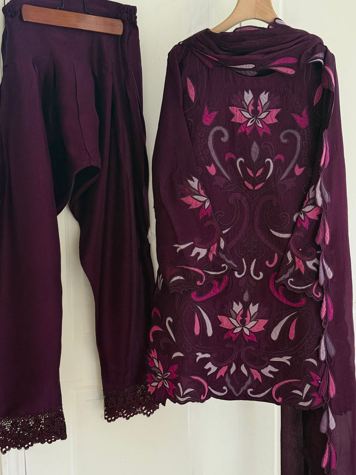 DRAPE DUPATTA EMBROIDERED SKINNY SHALWAR SET DPSF02