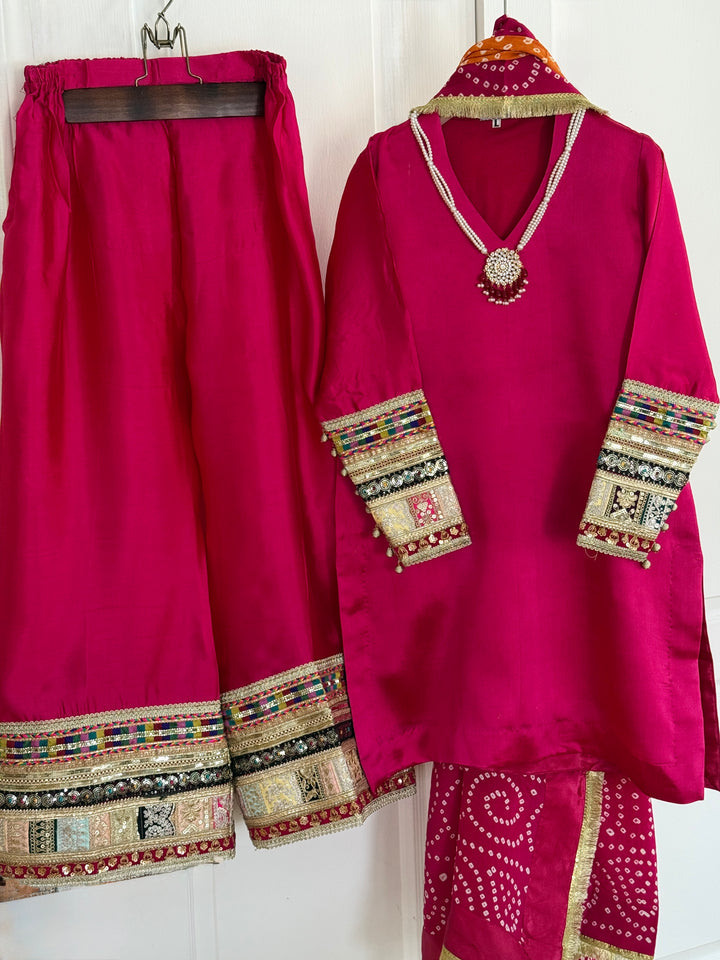 PARTYWEAR CHUNRI SUITS CHSF04