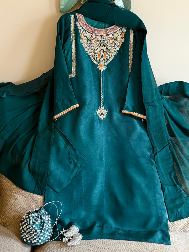 CUSTOM SERIES PARTYWEAR SUIT CSSF10