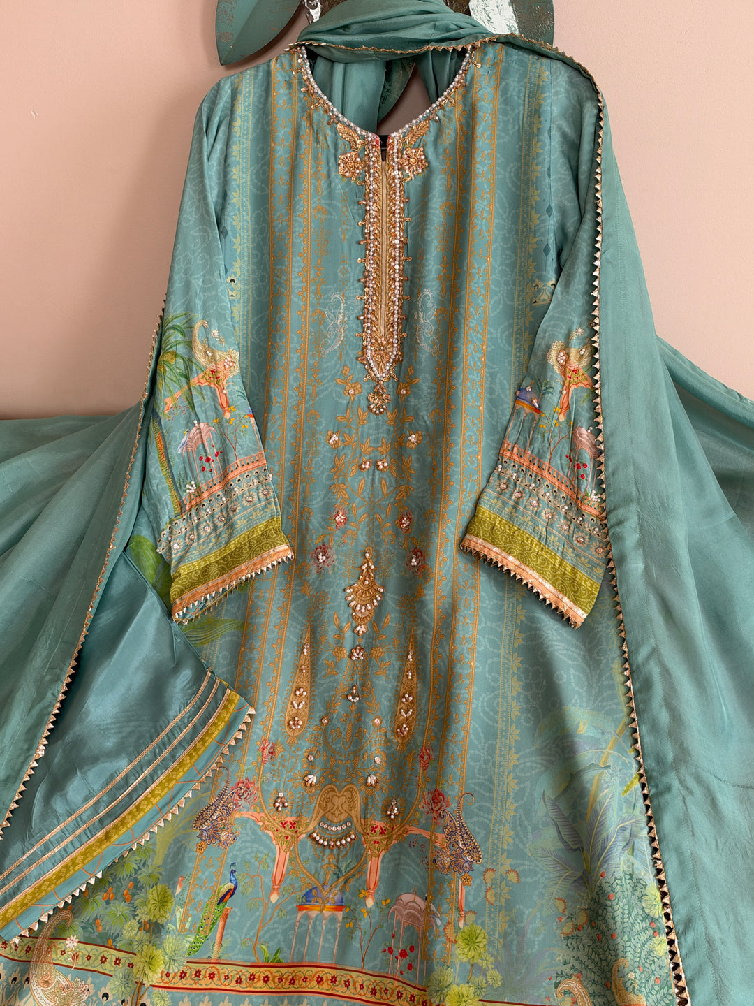 HANDWORK PURE CREPE SILK KAFTAN SET SFKF39