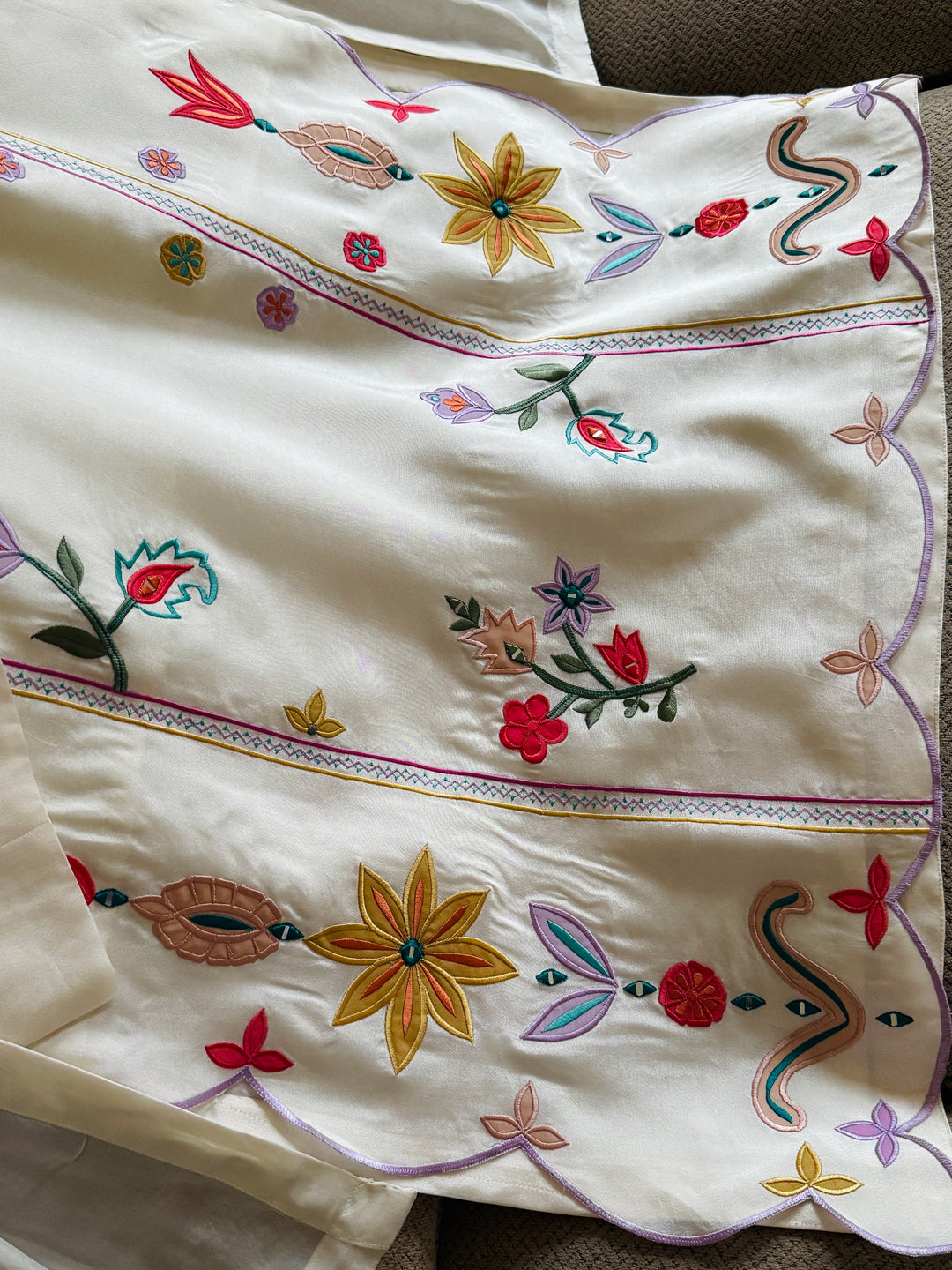 APPLIQUE EMBROIDERED SILK KAFTAN SFKF10