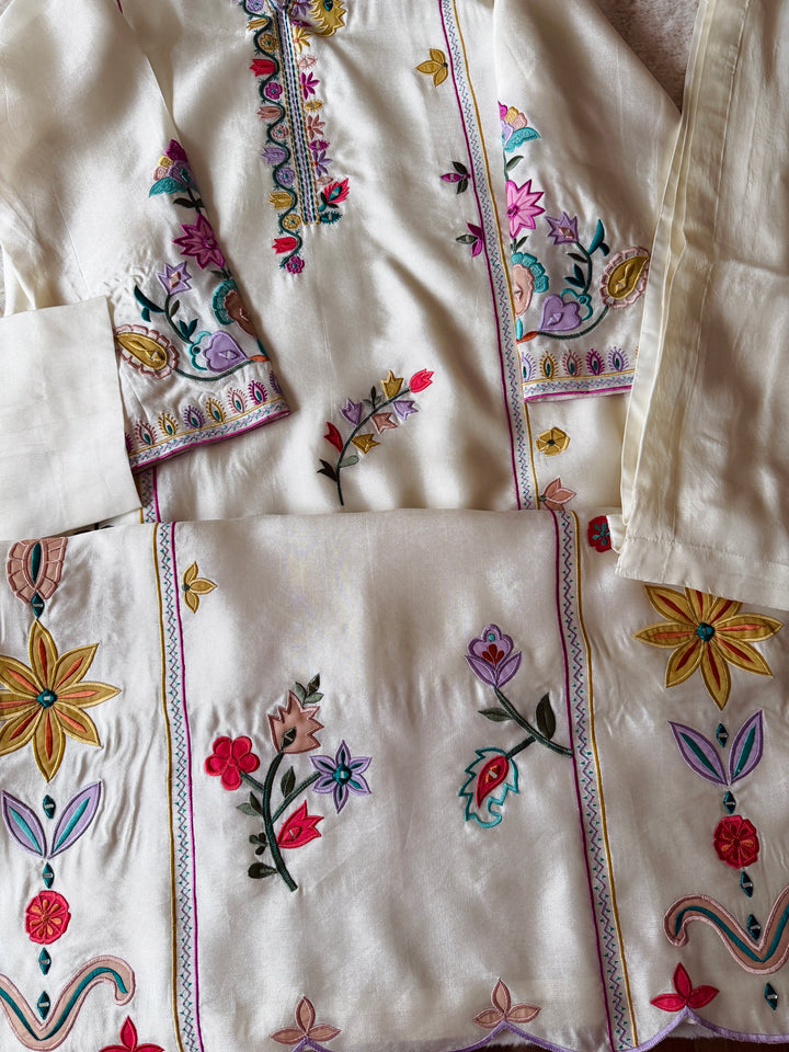 APPLIQUE EMBROIDERED SILK KAFTAN SFKF10
