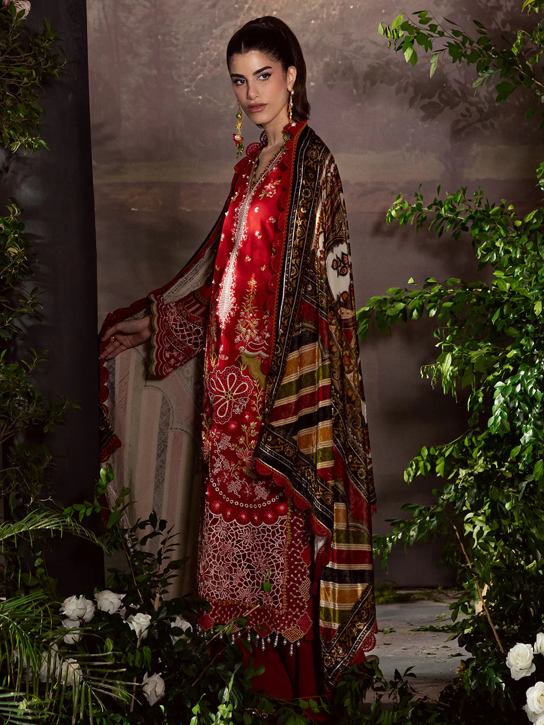 EMBROIDERED LINEN SUIT WITH PALACHI DUPATTA PLSF10