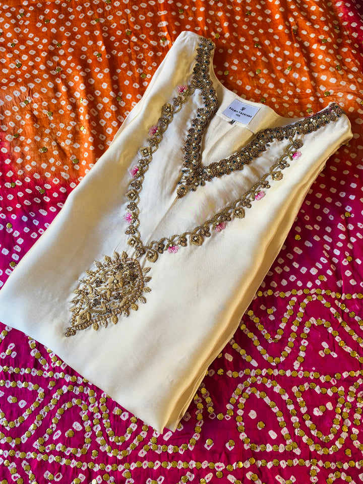 CUSTOM SERIES PURE SILK CHUNRI SUITS CHSF15
