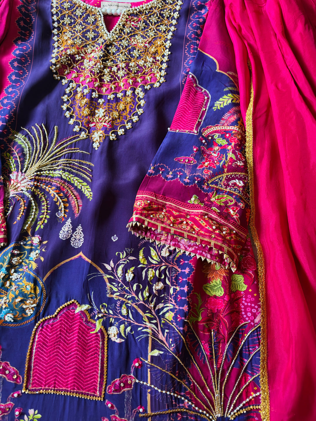 HANDWORK PURE CREPE SILK KAFTAN SET SFKF40
