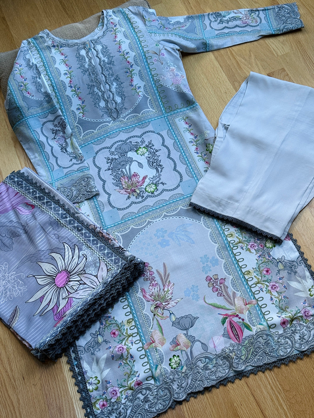 QALAMKAR WINTER COLLECTION MARLA