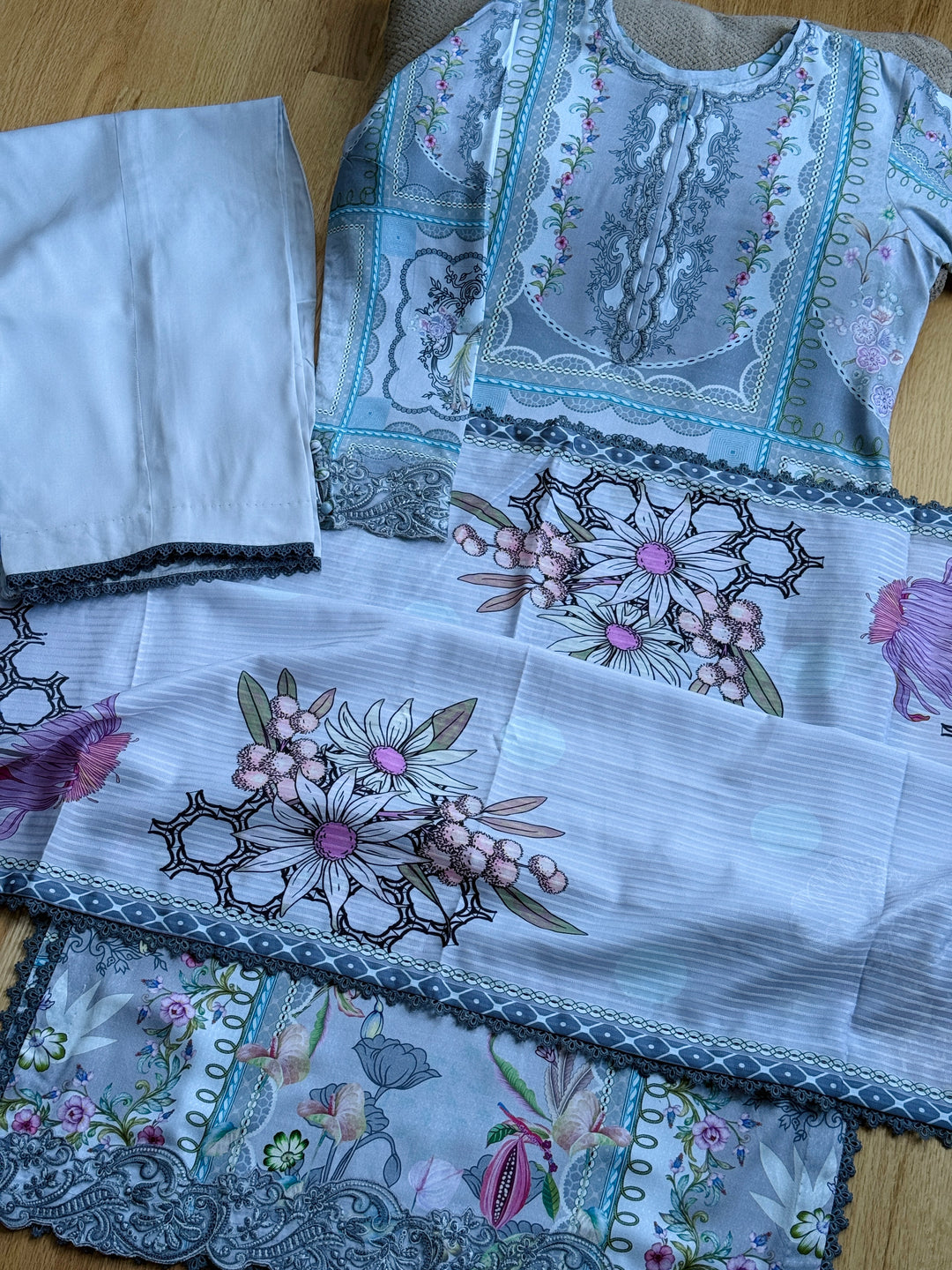 QALAMKAR WINTER COLLECTION MARLA