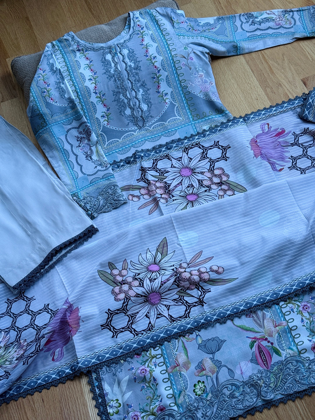 QALAMKAR WINTER COLLECTION MARLA