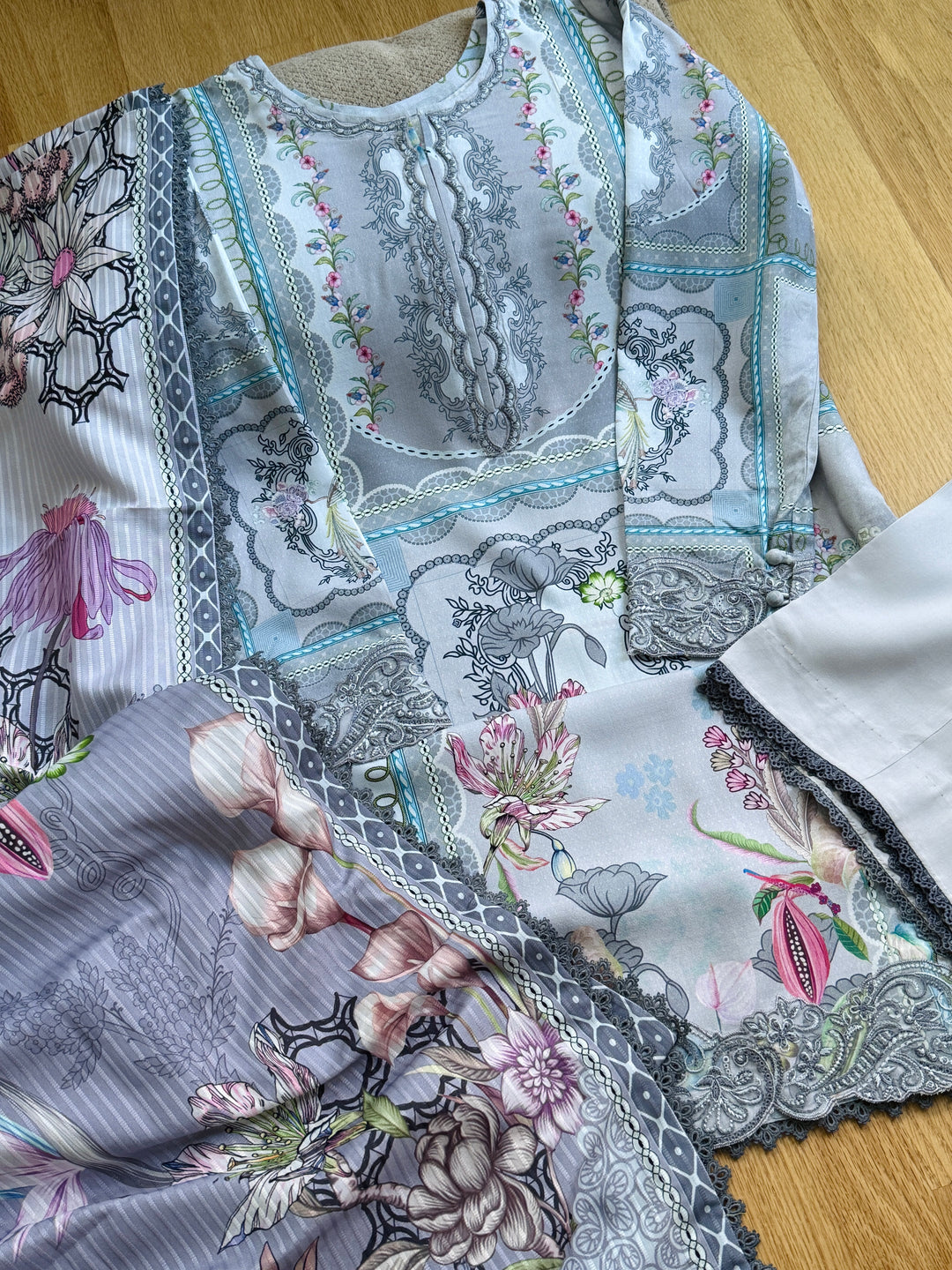 QALAMKAR WINTER COLLECTION MARLA