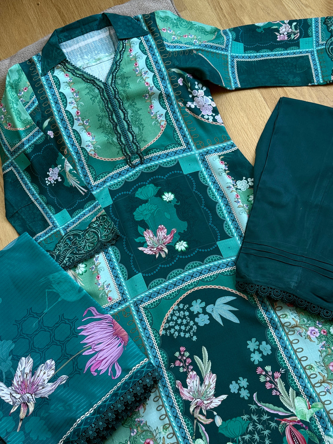 QALAMKAR WINTER COLLECTION ANIKA