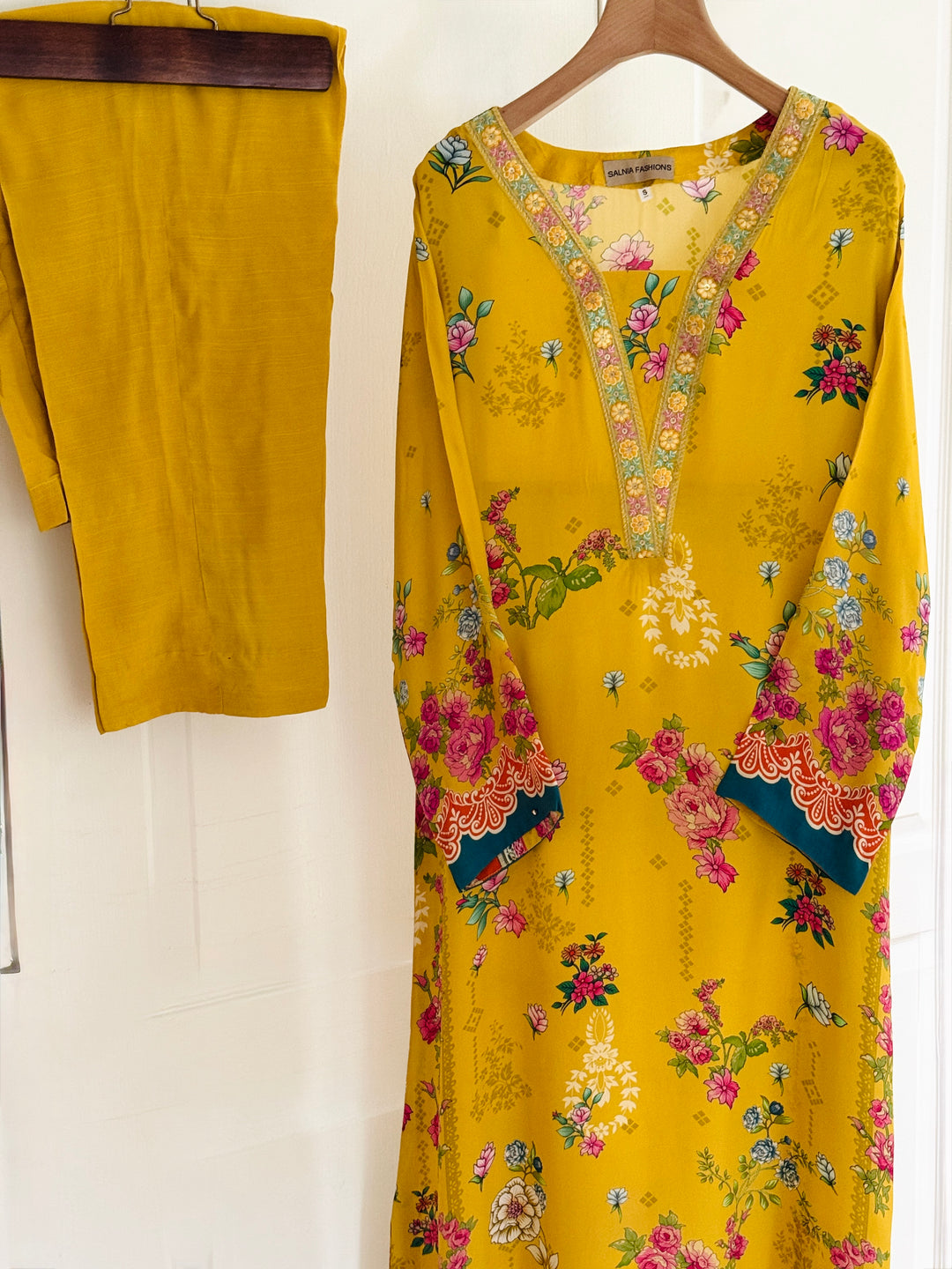 PURE CREPE SILK FUSION KAFTAN SFKF04