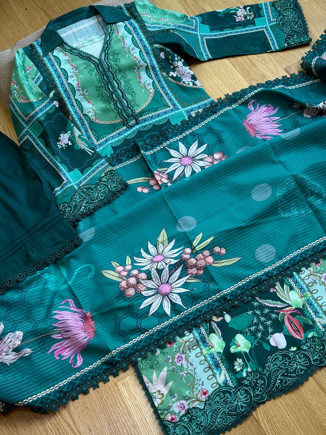 QALAMKAR WINTER COLLECTION ANIKA