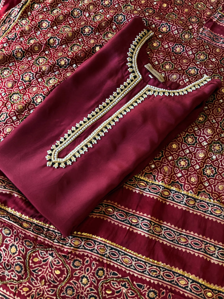 PURE SILK AJRAK SUIT AJSF07