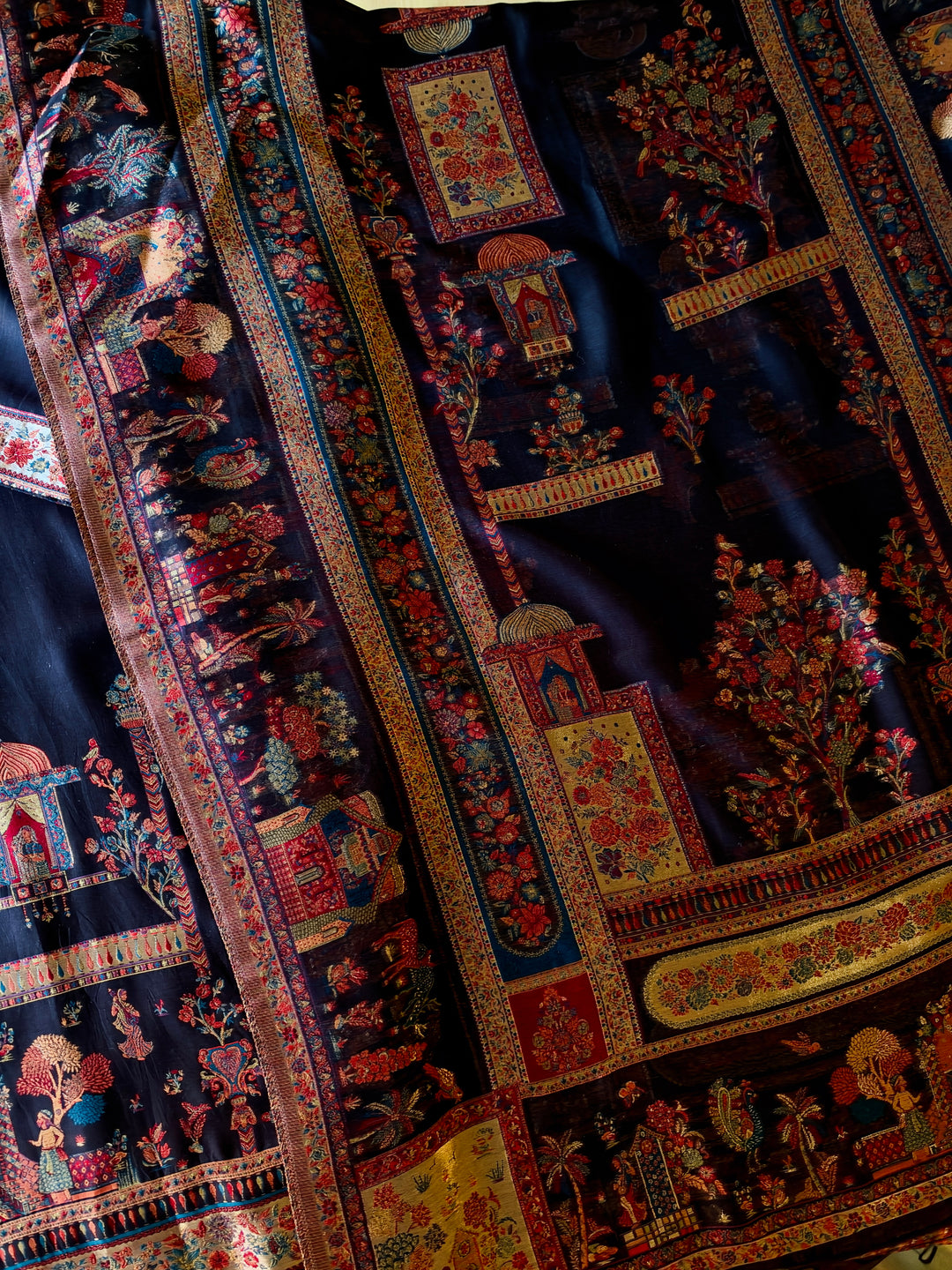 KHANI WOVEN PURE SILK SUIT KNSF03