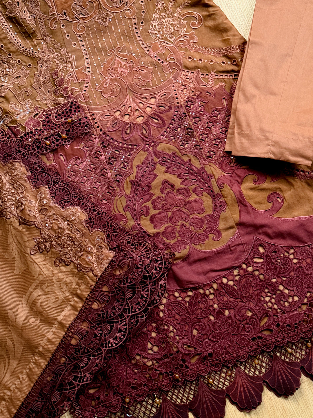 MARIAB LUXURY LAWN COLLECTION 1B