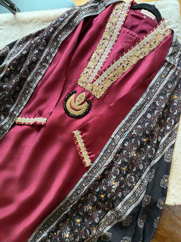 PURE SILK AJRAK SUIT AJSF09