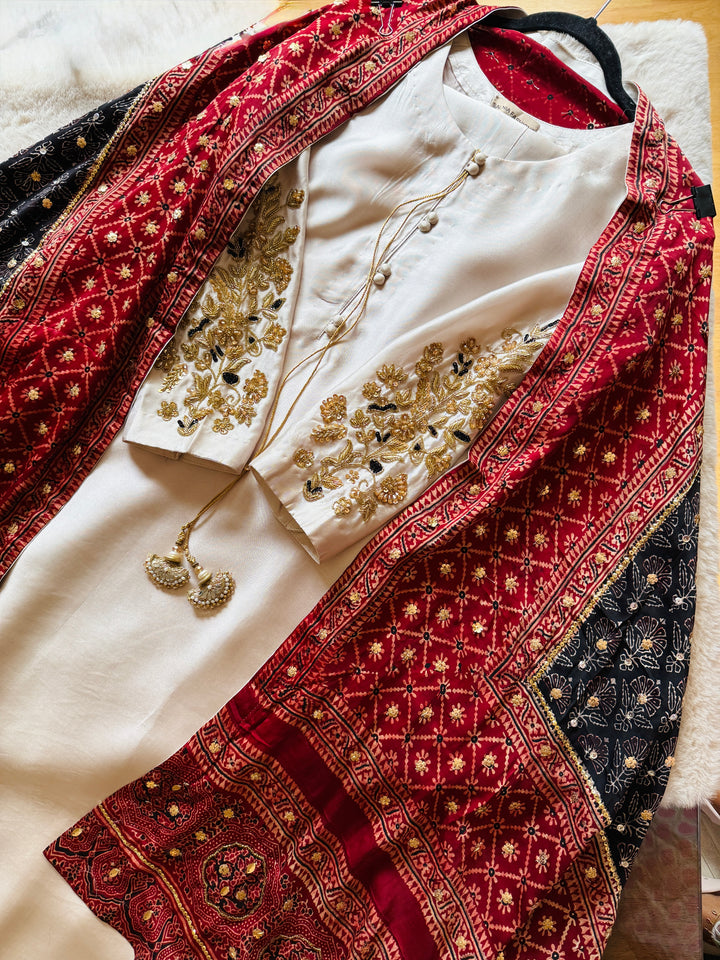 PURE SILK AJRAK SUIT AJSF04