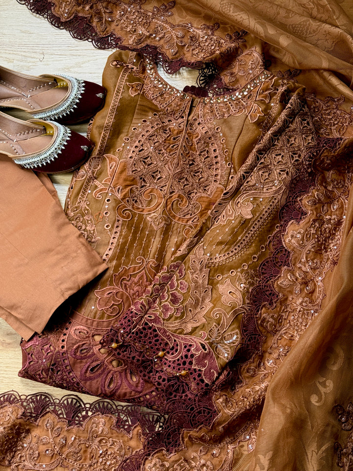 MARIAB LUXURY LAWN COLLECTION 1B