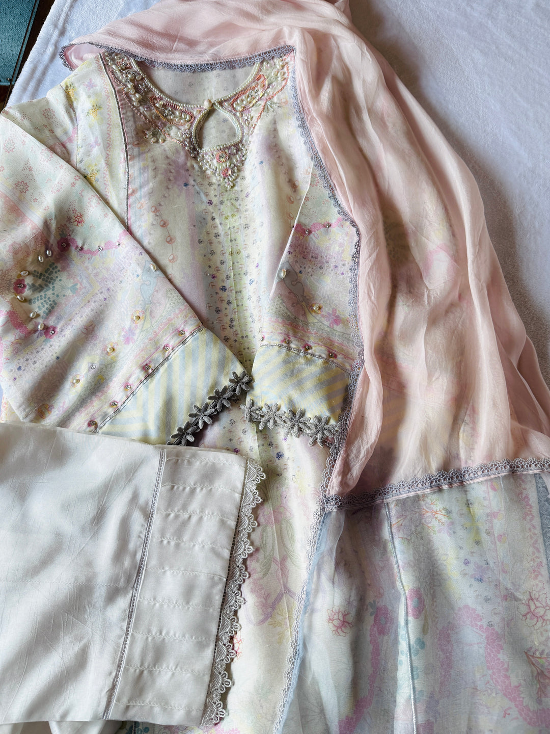 ANSAB JAHANGIR DIGITAL SILK INAYA