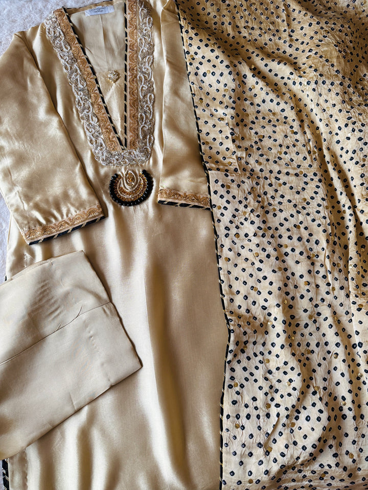 PURE SILK MUKESH CHUNRI SUIT(CUSTOM SERIES) SFCH02