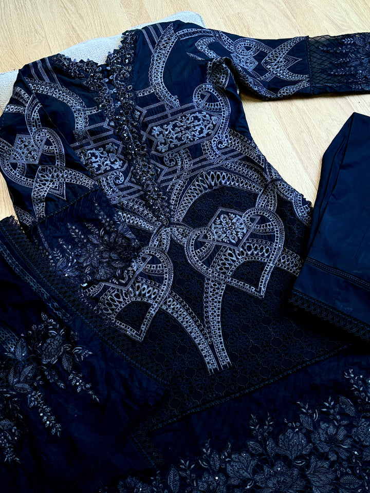 MARIAB LUXURY LAWN COLLECTION 12B