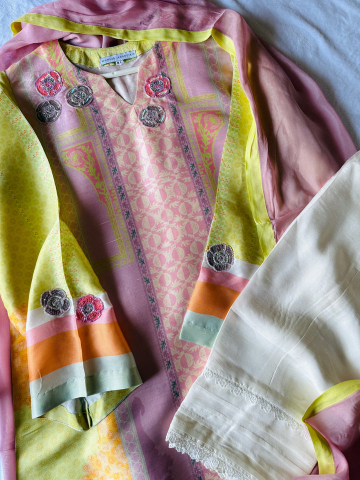 ANSAB JAHANGIR DIGITAL SILK AELIA