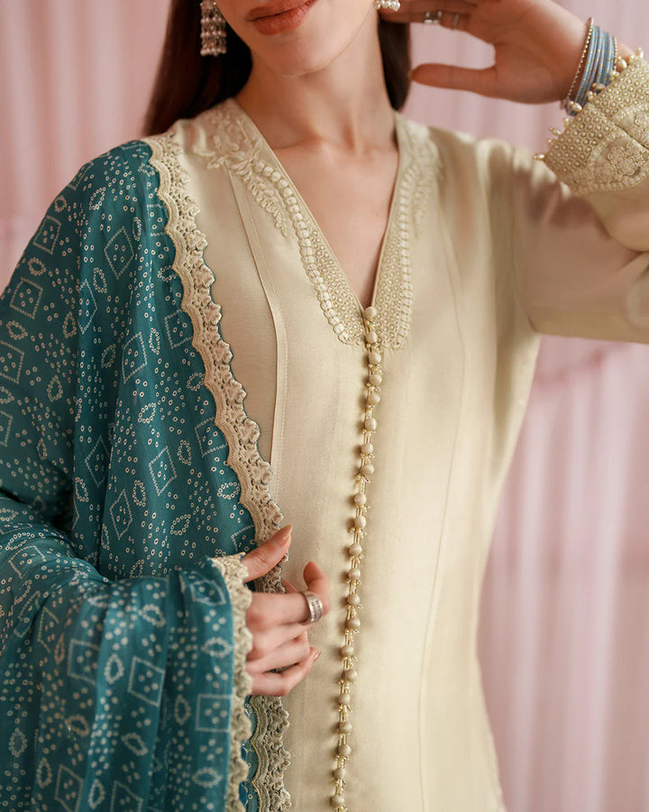FAIZA SAQLAIN LUXE SILK EIDT RIMAAS