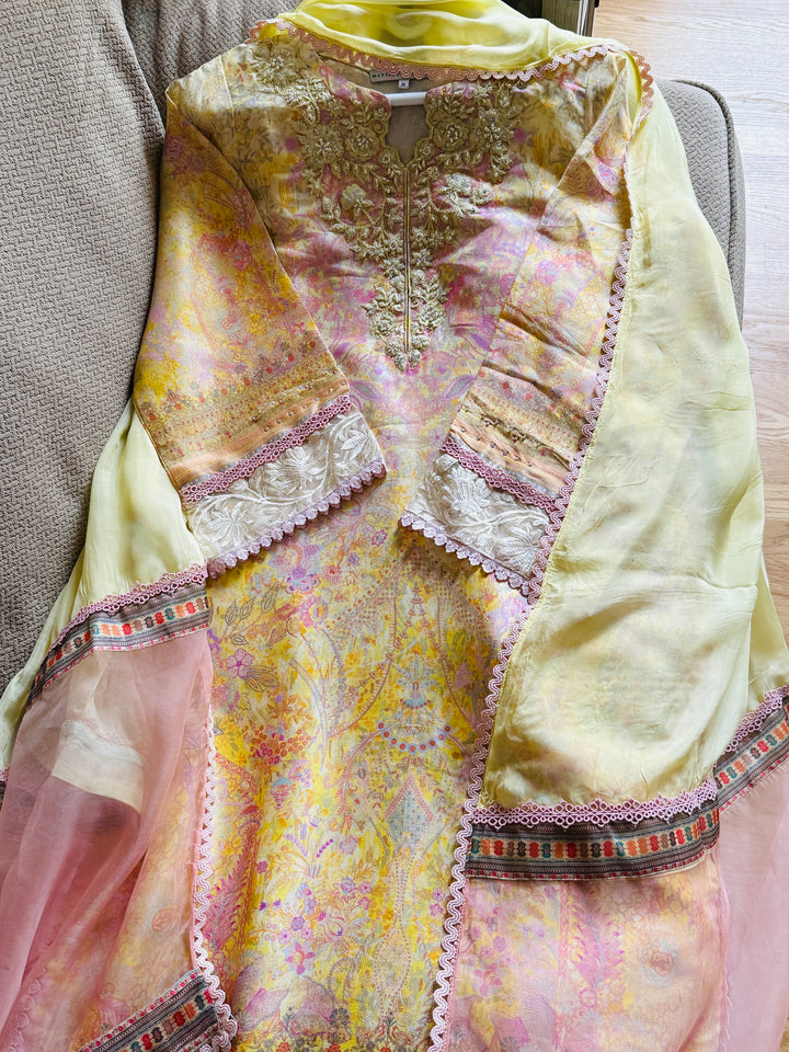 ANSAB JAHANGIR DIGITAL SILK AAHANA