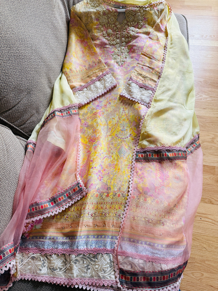 ANSAB JAHANGIR DIGITAL SILK AAHANA