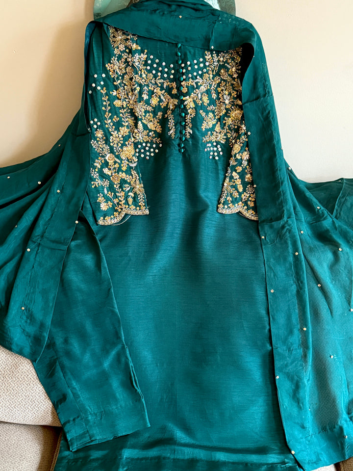 CUSTOM SERIES PARTYWEAR SUIT CSSF06