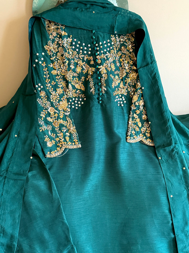 CUSTOM SERIES PARTYWEAR SUIT CSSF06