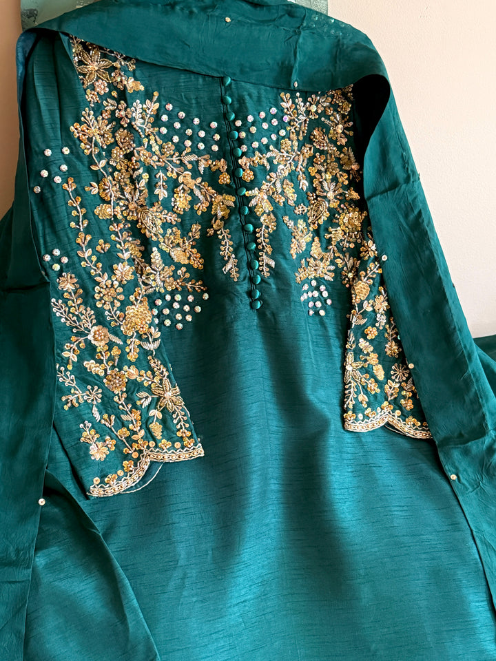 CUSTOM SERIES PARTYWEAR SUIT CSSF06