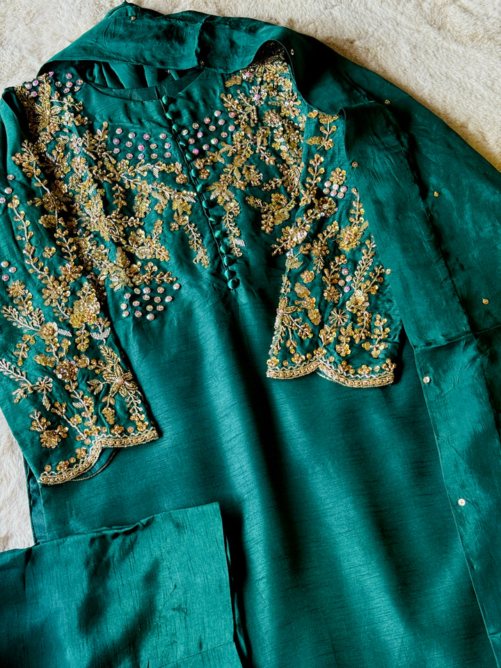 CUSTOM SERIES PARTYWEAR SUIT CSSF06