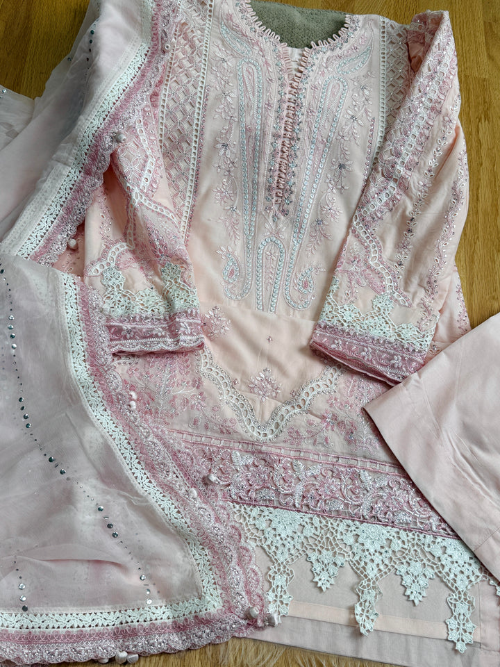MARIAB LUXURY LAWN COLLECTION 11A