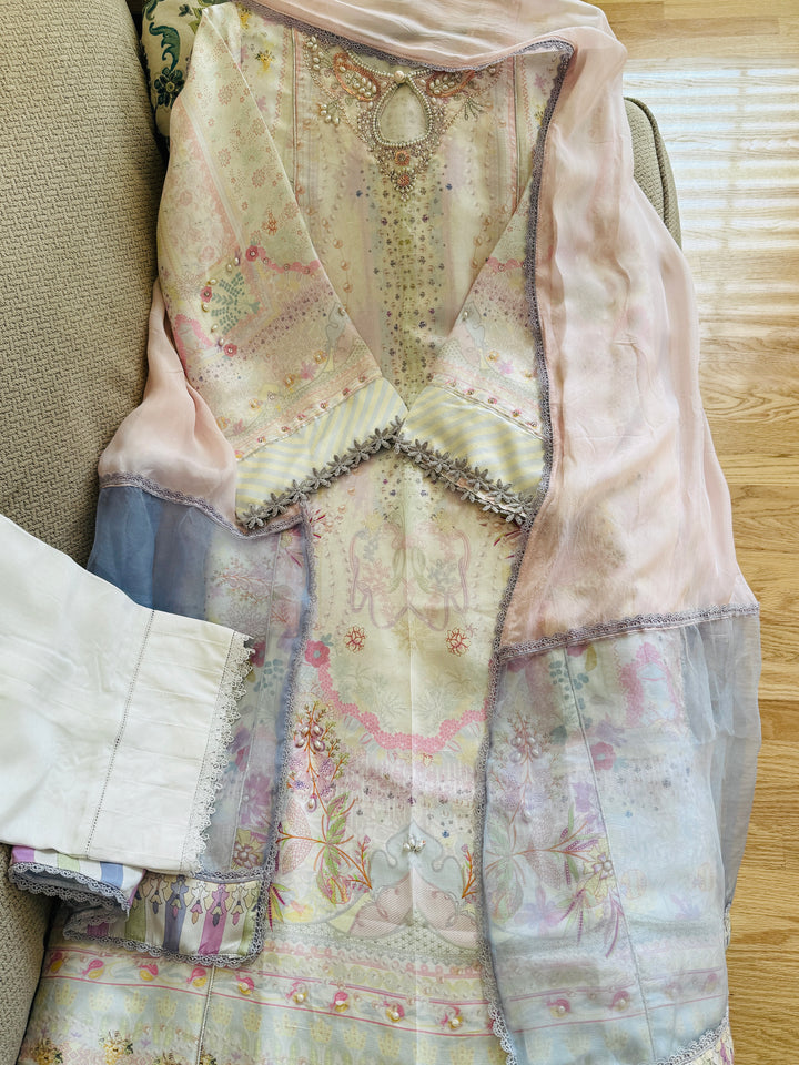 ANSAB JAHANGIR DIGITAL SILK INAYA