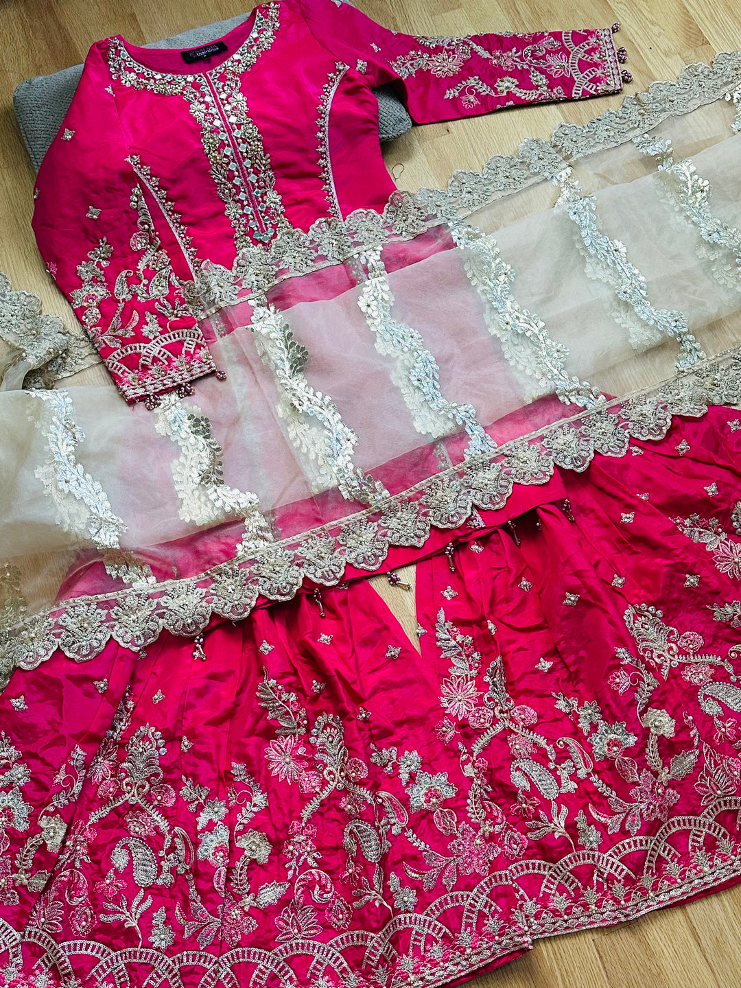 EXQUSITE SILK GHARARA  PARTYWEAR ALPW105
