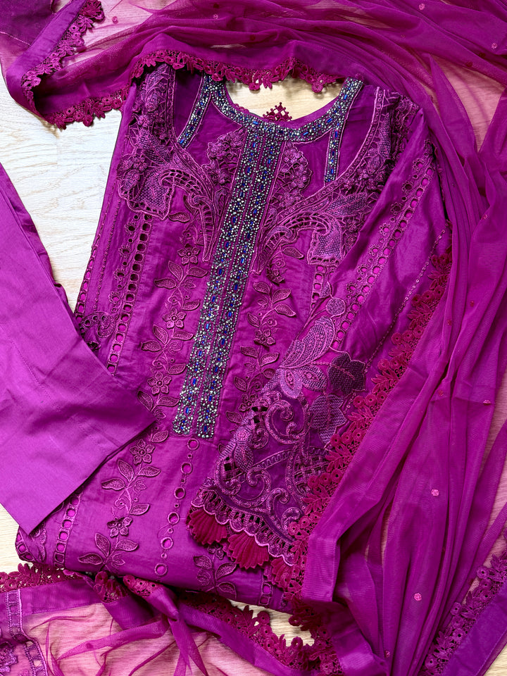 MARIAB LUXURY LAWN COLLECTION 2B