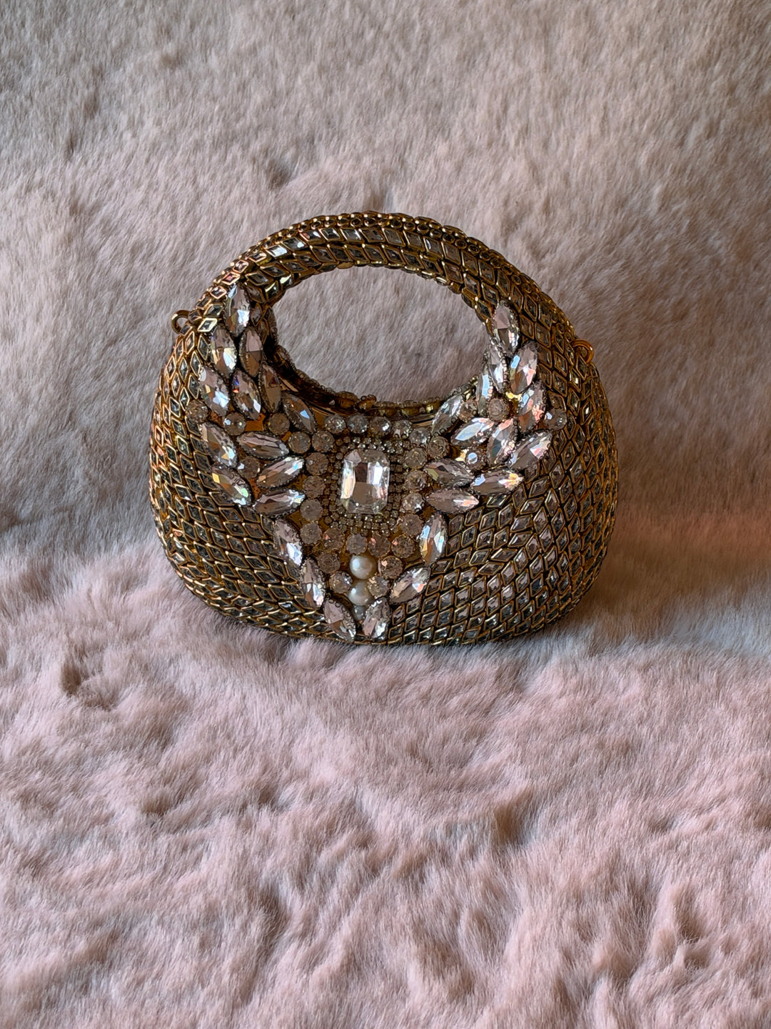 KUNDAN CLUTCH GLEEM